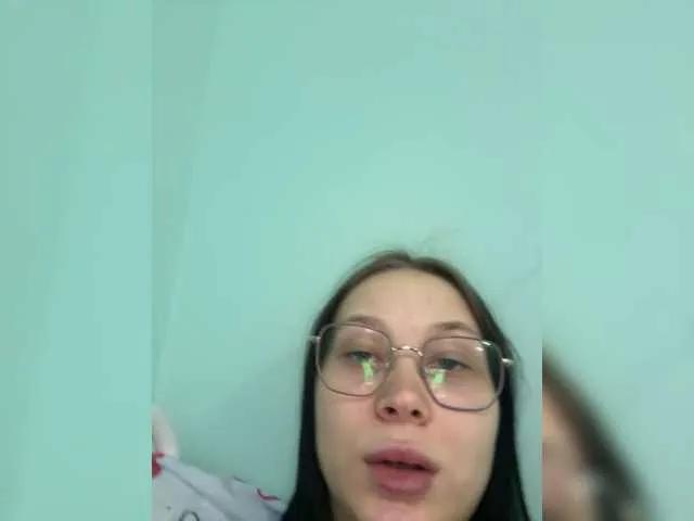 BattyHils on BongaCams 