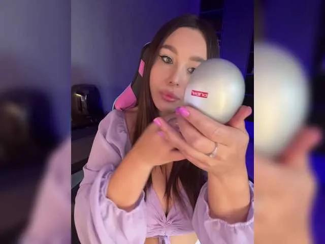 BloomJuliette on BongaCams 