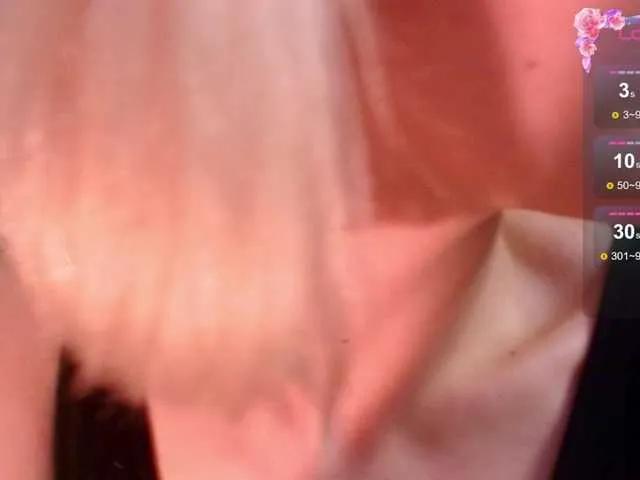 milli-sunrise on BongaCams 