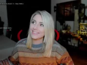 kimilee22 on Chaturbate 