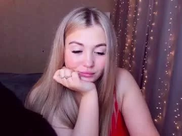 sarahmils on Chaturbate 
