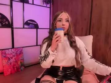 solosara8 on Chaturbate 