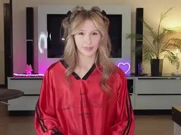 yononeey on Chaturbate 