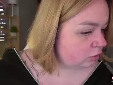 zarareign_ on Chaturbate 